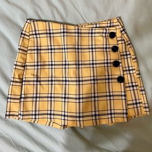 Plaid mini skirt / skort